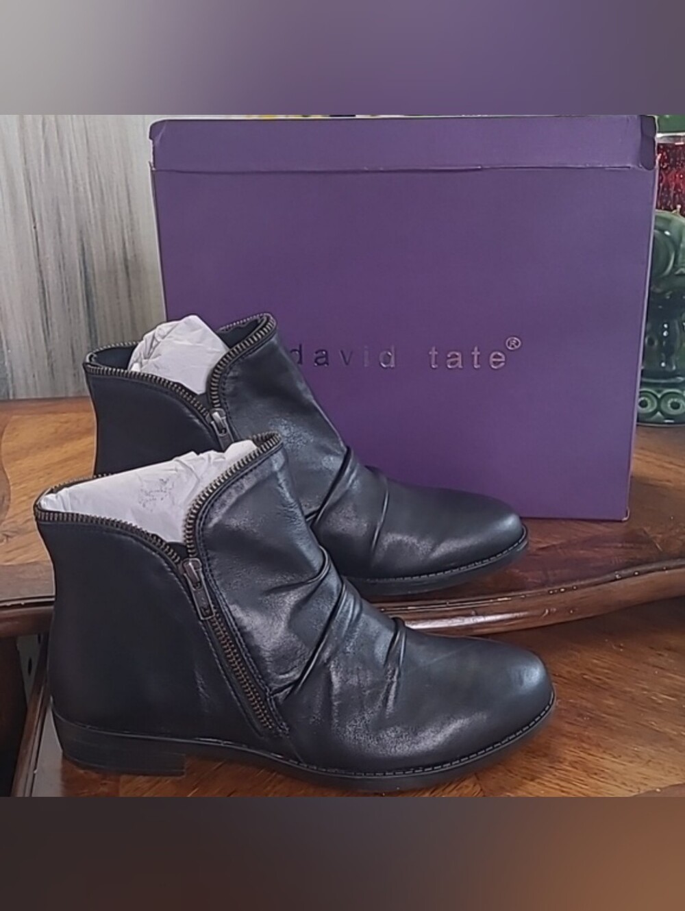 New in box! David Tate Ming Womens 8 Wide black leather ankle bootie shoes